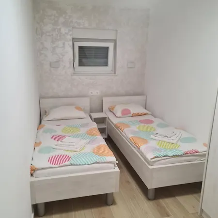 Apartament Julijana 2 Privlaka (Zadar)