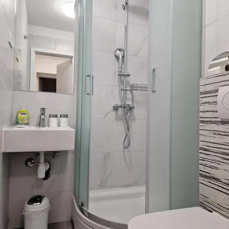 Julijana 2 Apartament *