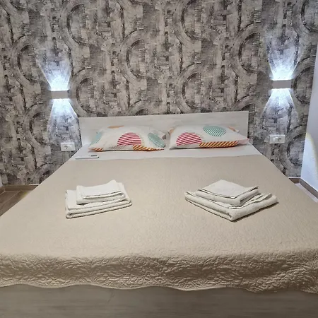 Julijana 2 * Privlaka (Zadar)