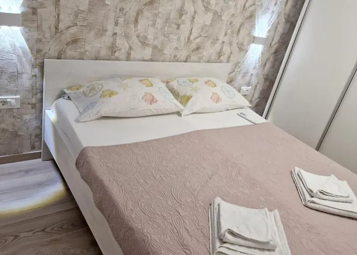 Apartment Julijana 2